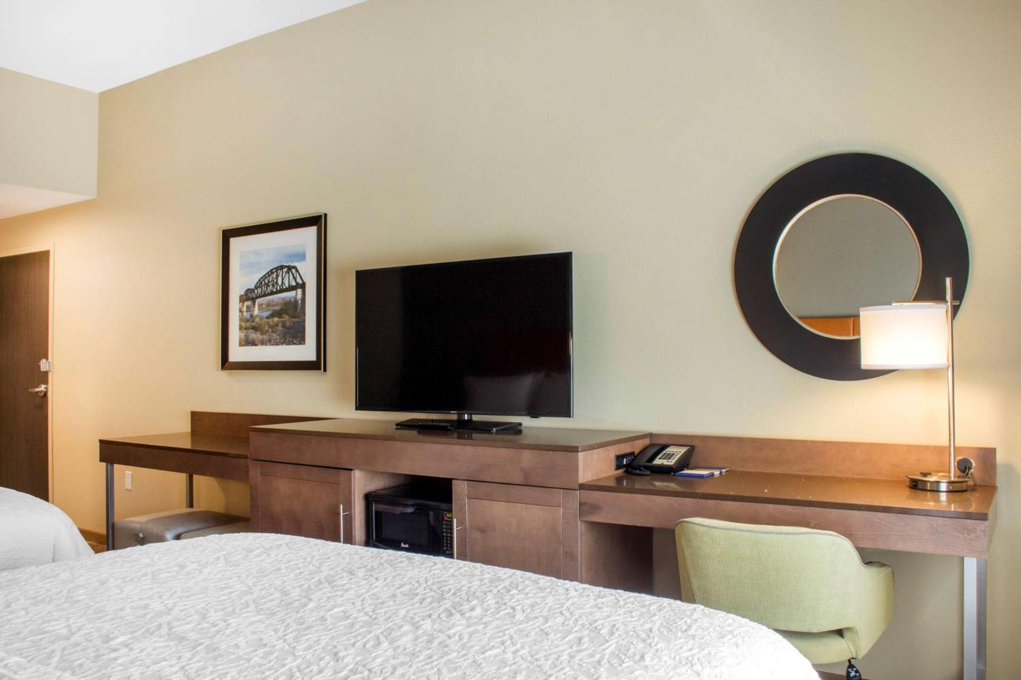 Hampton Parker, Az Hotel 3*